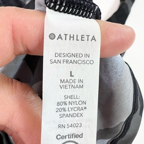 Athleta Tops Womens Large Multi-Color Camo Long-Sleeve Crew Neck Active Top - Picture 3 of 8